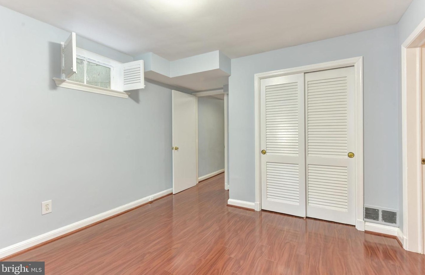 4525 Macomb St, Washington DC 20016-2752 exterior