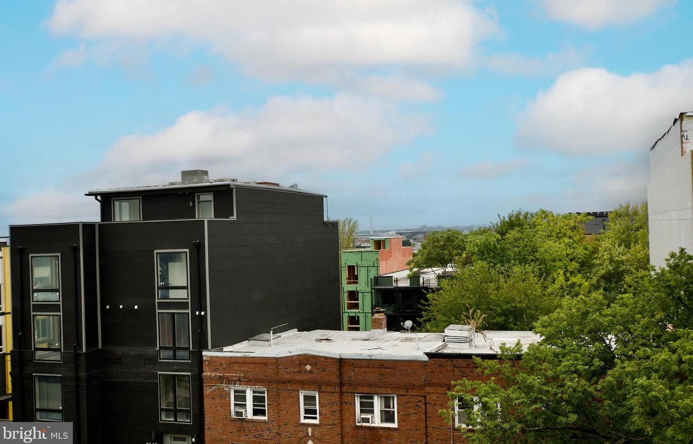 1021 17th St, Washington DC  20036-5501 exterior