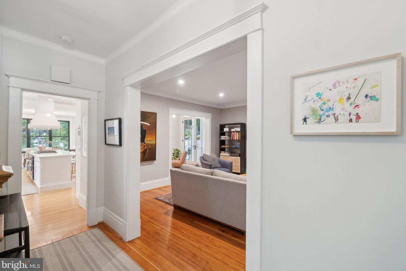 5712 Macarthur Blvd, Washington, DC 20016-5303