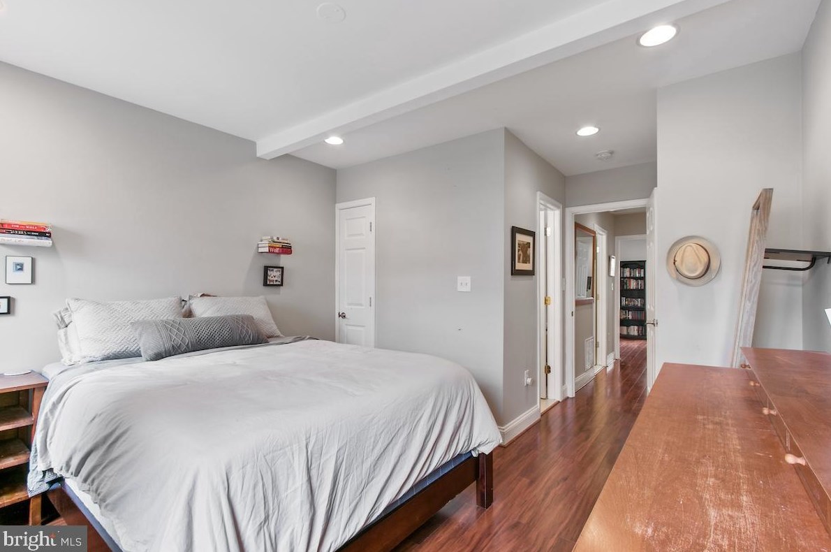 1842 L St, Washington DC 20002-3024 exterior