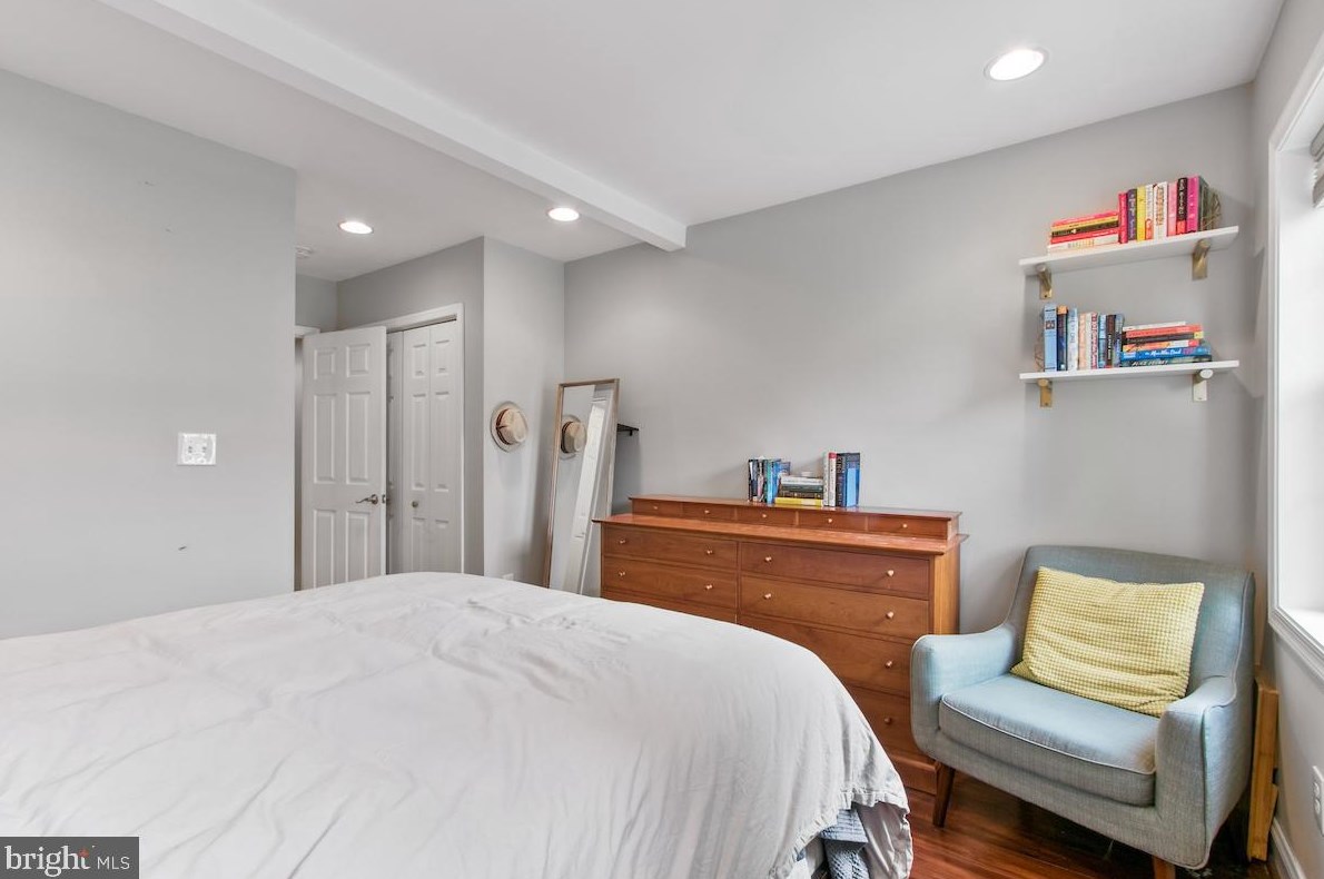 1842 L St, Washington DC 20002-3024 exterior