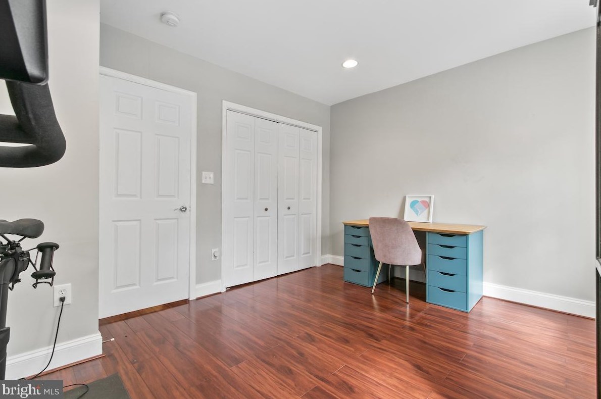 1842 L St, Washington DC 20002-3024 exterior