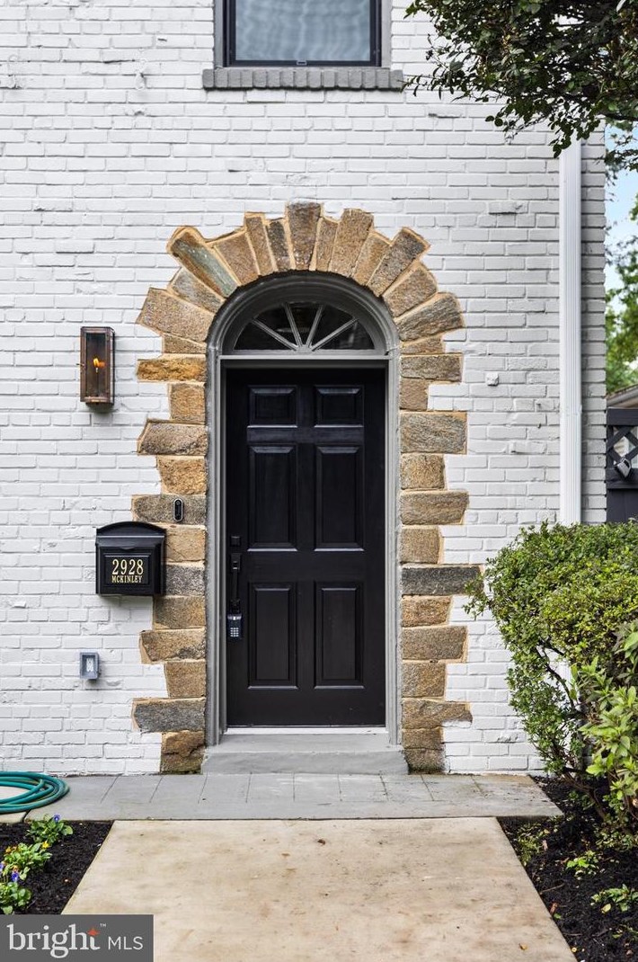 2928 Mckinley St Nw, Washington, DC 20015