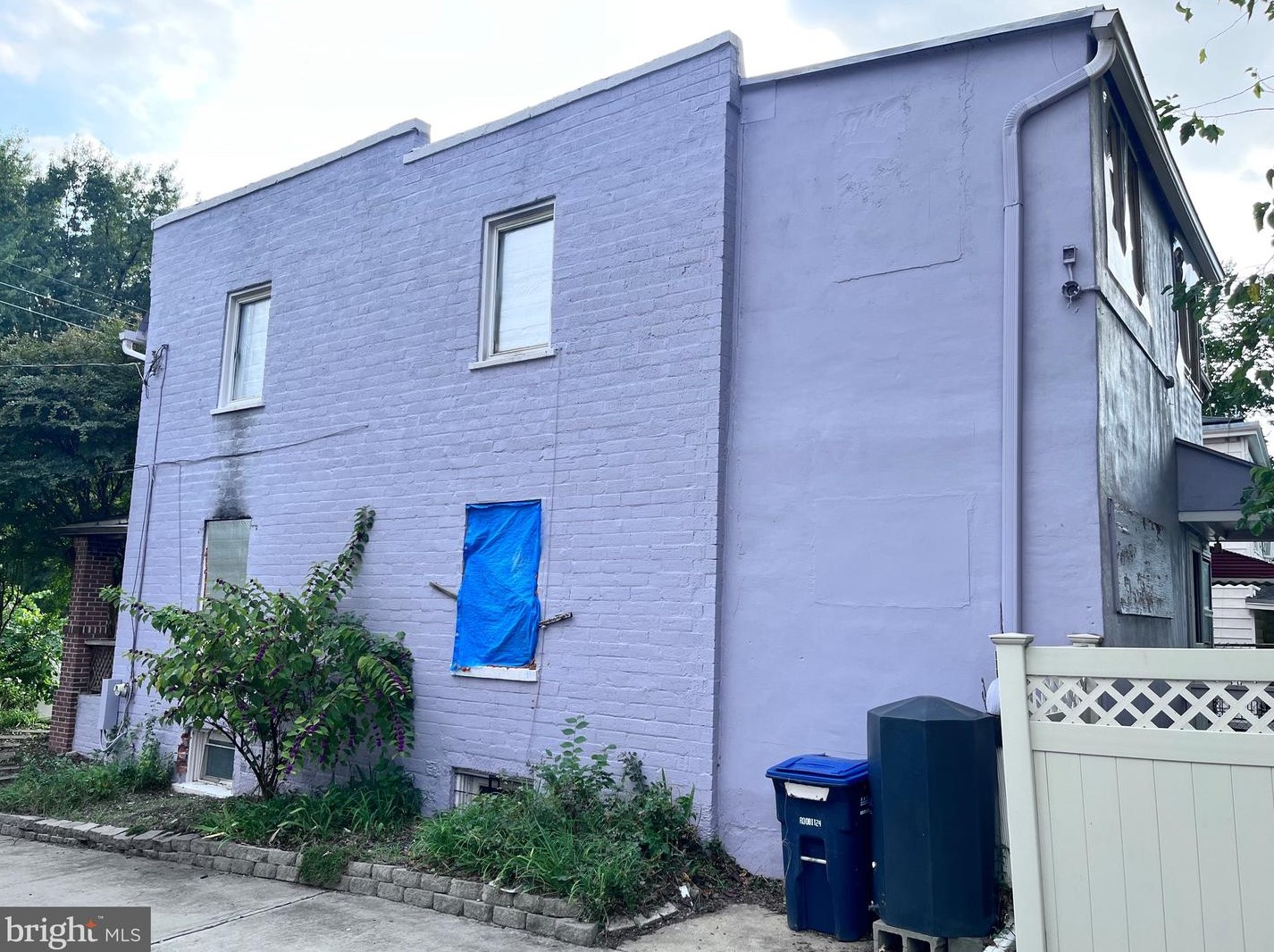 2224 R St, Washington DC 20002-1908 exterior