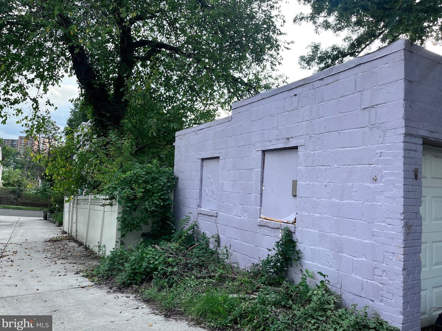 2224 R St, Washington DC 20002-1908 exterior