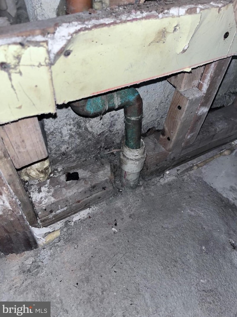 2224 R St, Washington DC 20002-1908 exterior