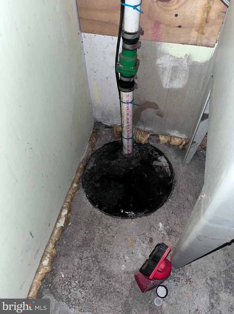 2224 R St, Washington DC 20002-1908 exterior