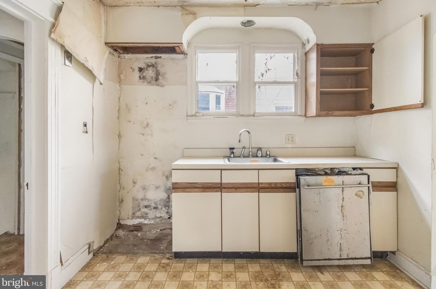 7538 13th St, Washington DC 20002-4463 exterior