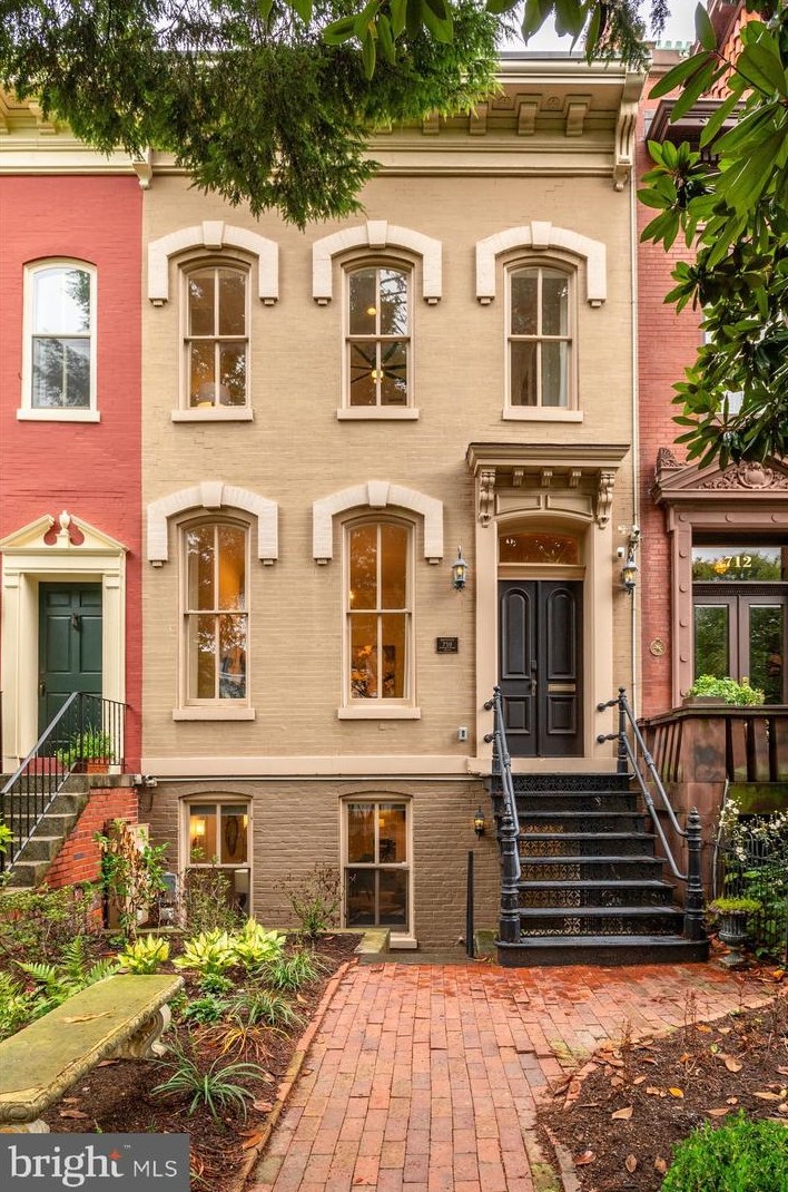 710 Capitol St, Washington, DC 20401-0001