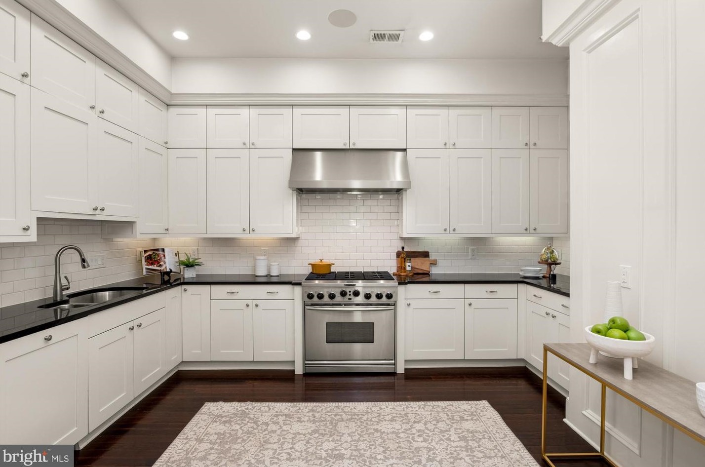 710 Capitol St, Washington DC 20003-1345 exterior