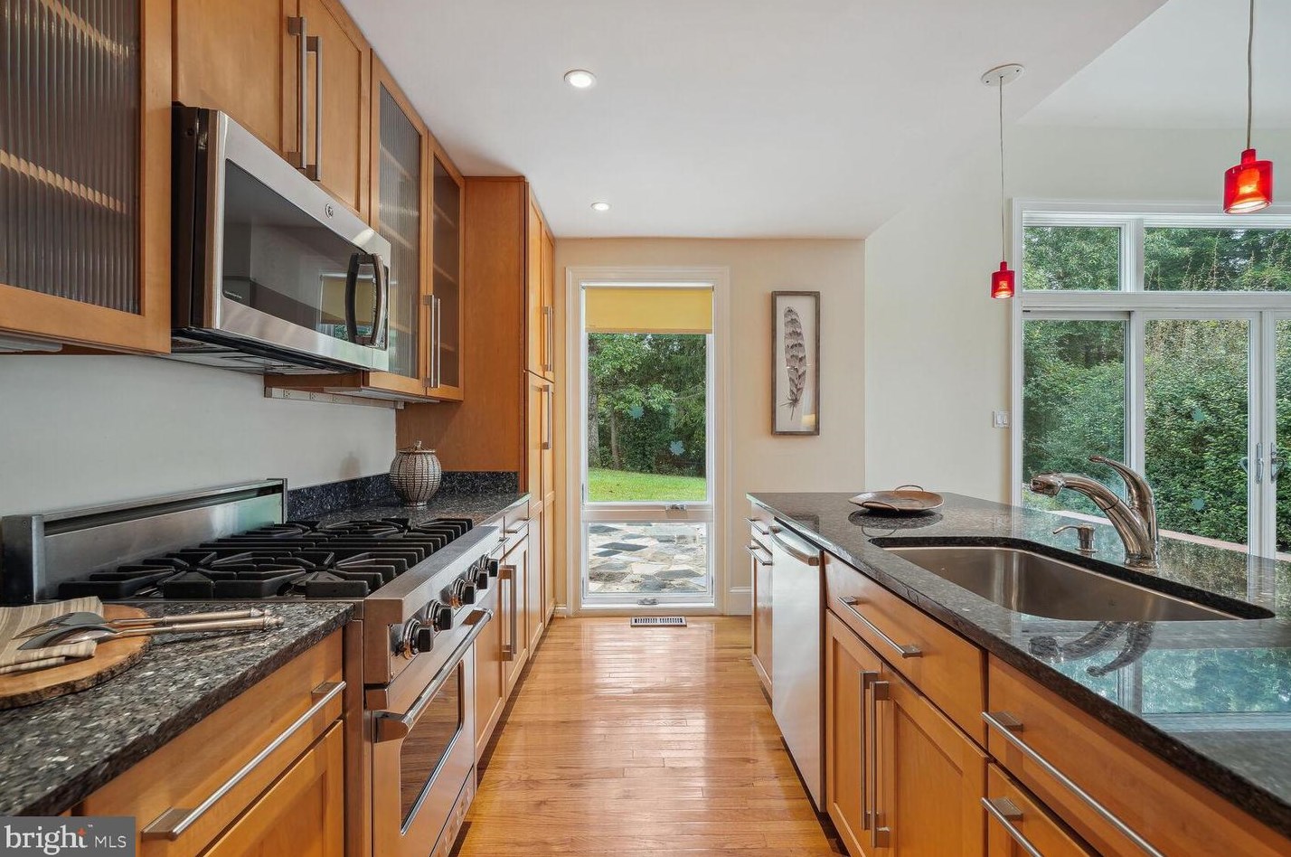 2354 King Pl, Washington DC 20007-1029 exterior