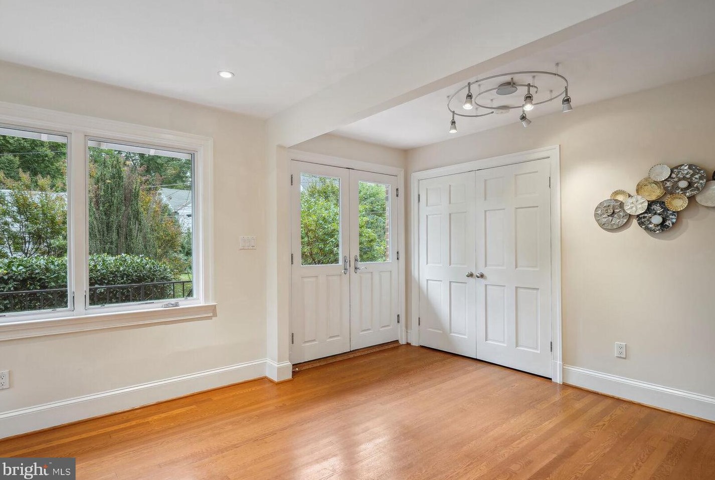 2354 King Pl Nw, Washington, DC 20007