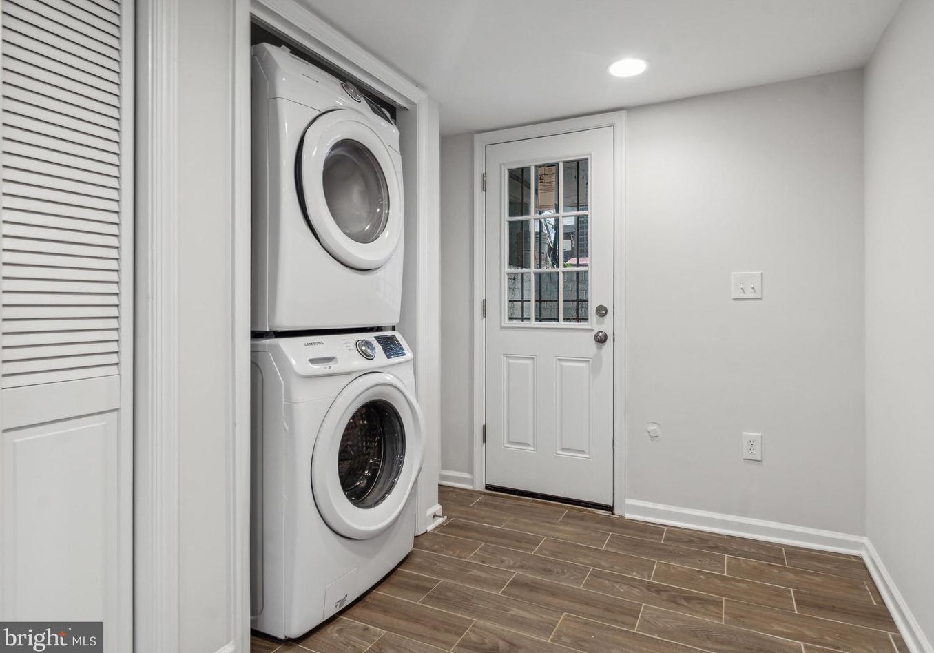 3307 12 St, Washington DC 20003-2206 exterior