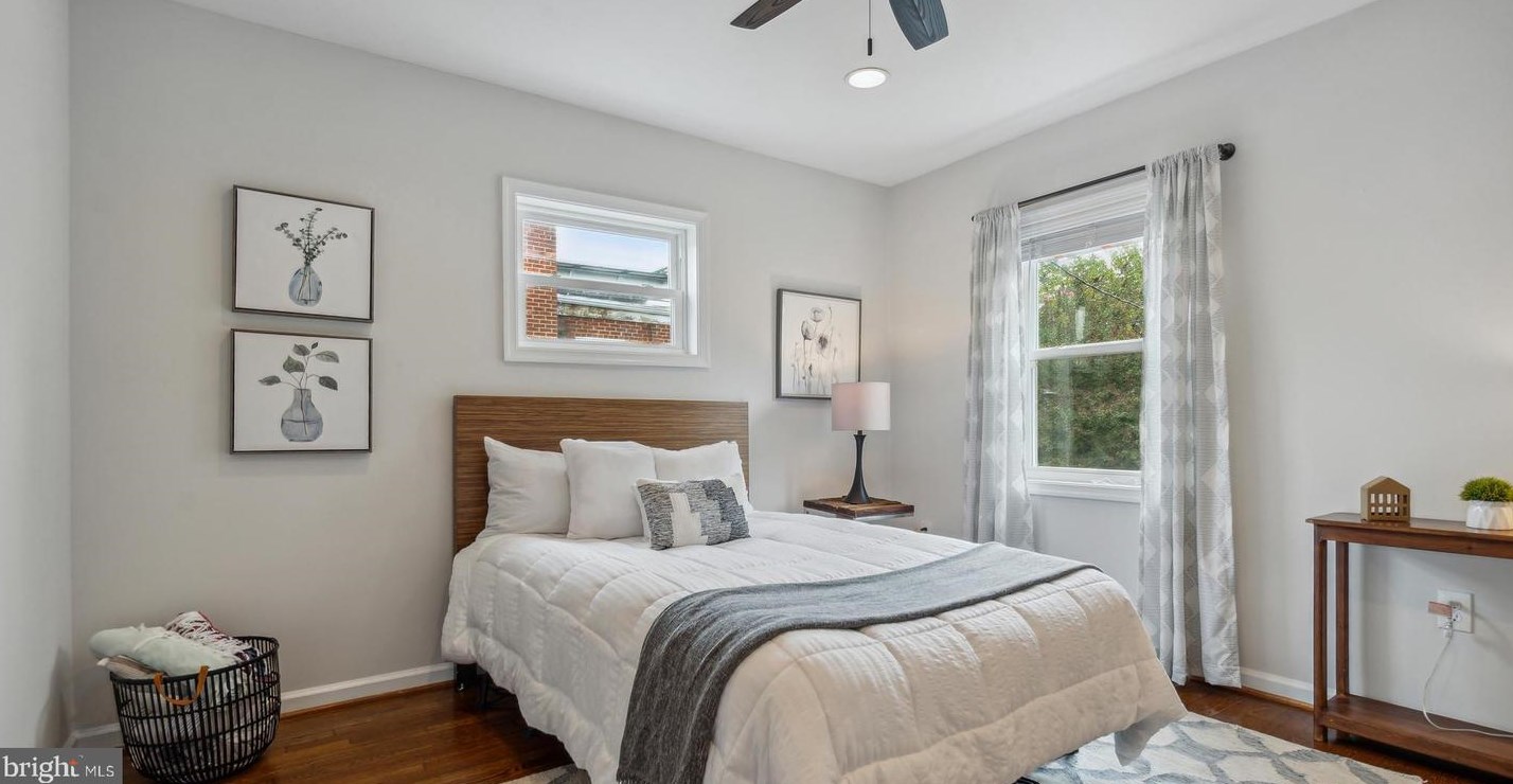 3307 12 St, Washington DC 20003-2206 exterior