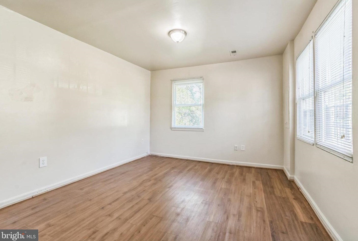 5925 Eads St Ne, Washington, DC 20019