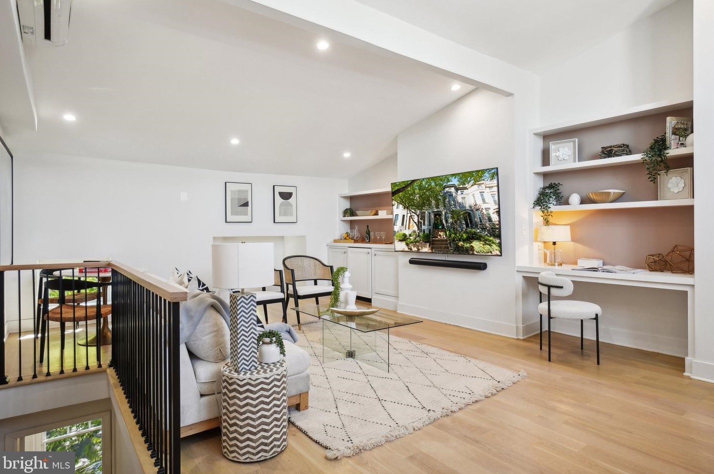 1334 Independence Ave, Washington DC 20003-2365 exterior