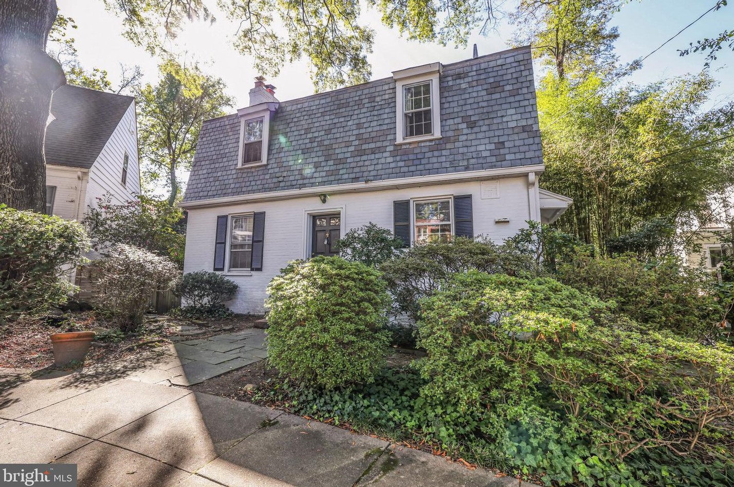 5022 V St, Washington, DC 20007-1550