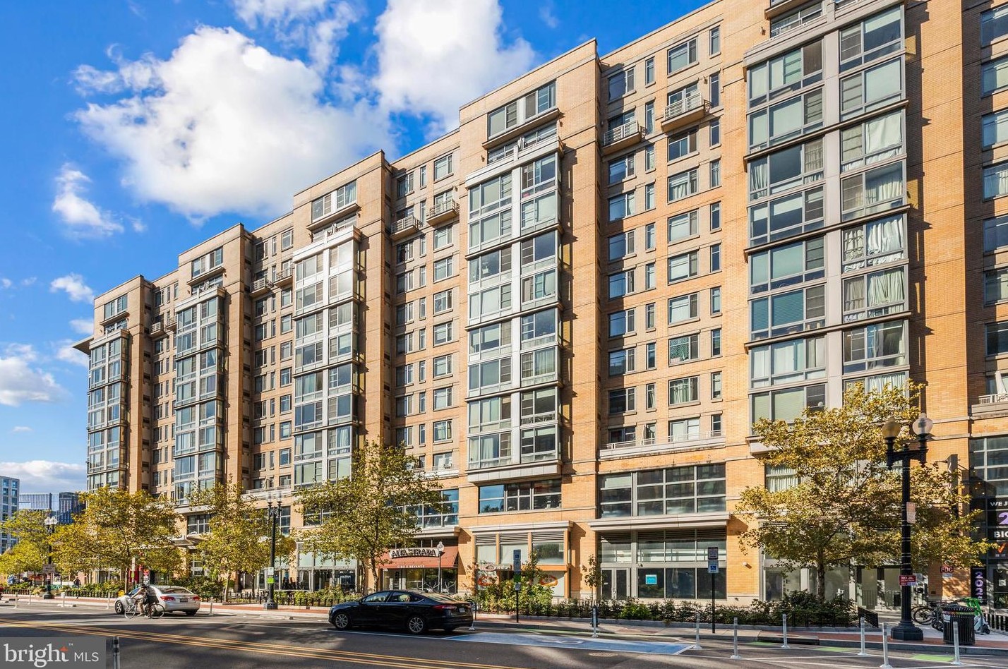 475 K St, Washington DC  20001-5252 exterior