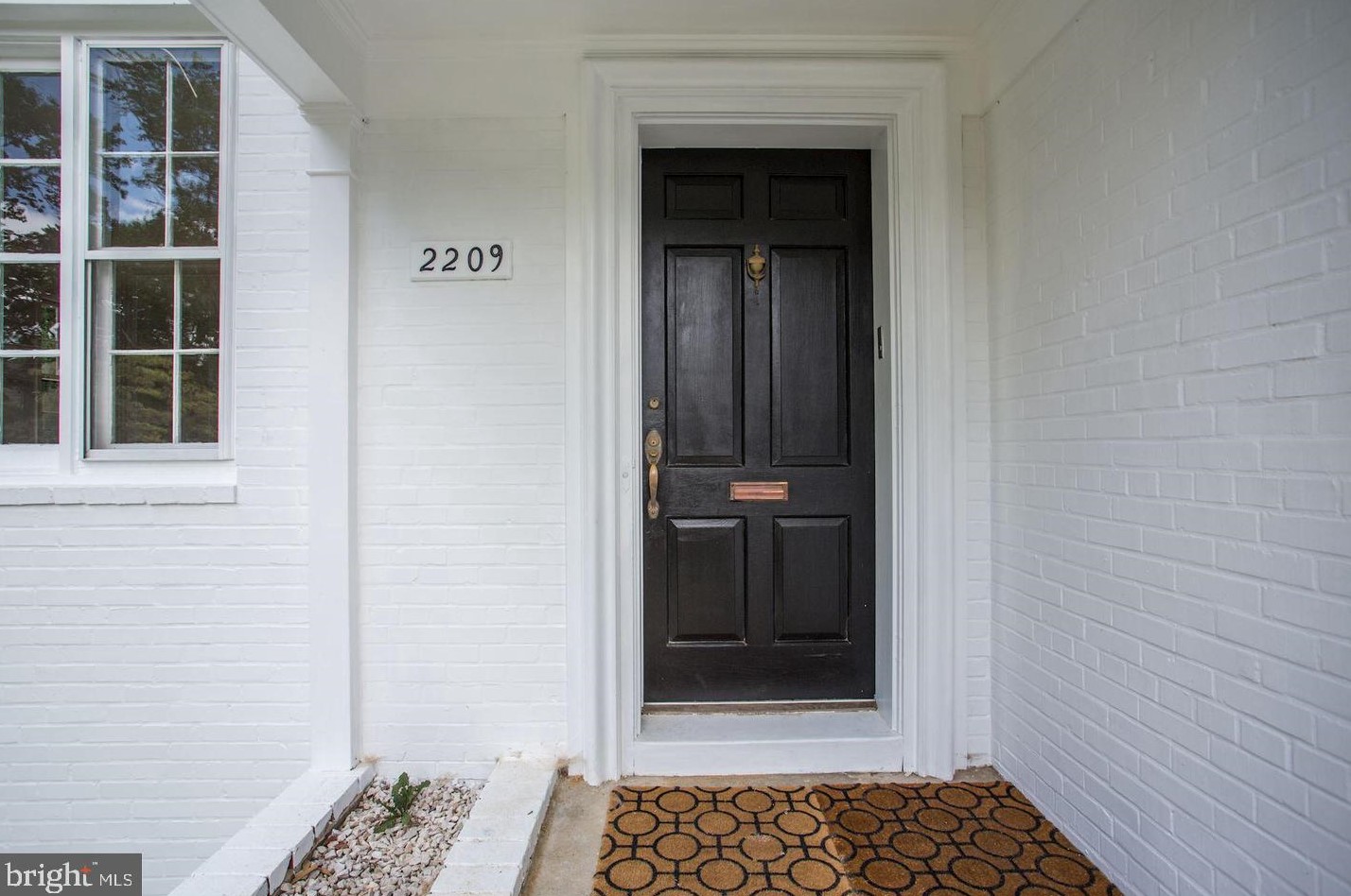 2209 46th St, Washington, DC 20007-1032