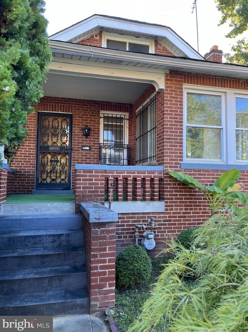 4101 21st St, Washington, DC 20018-3217