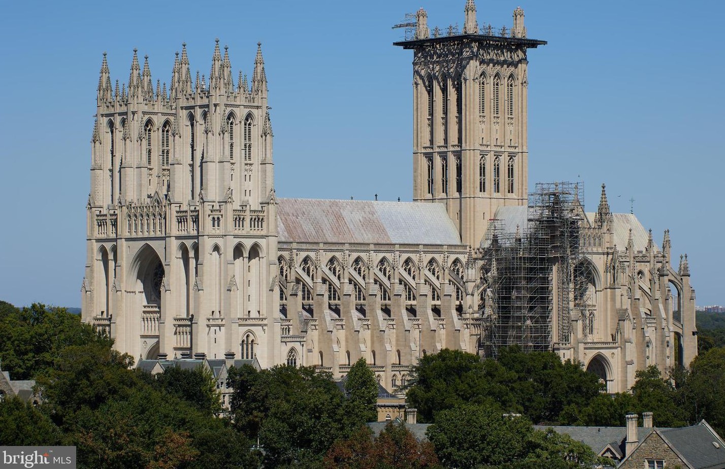 3821 Fulton St, Washington DC 20007-1382 exterior