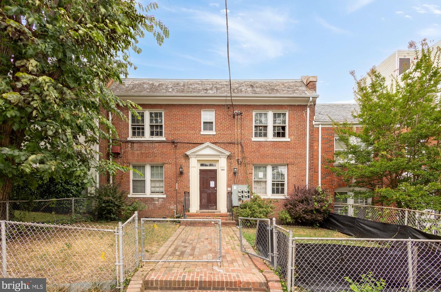 5414 3 St, Washington DC 20003-1933 exterior