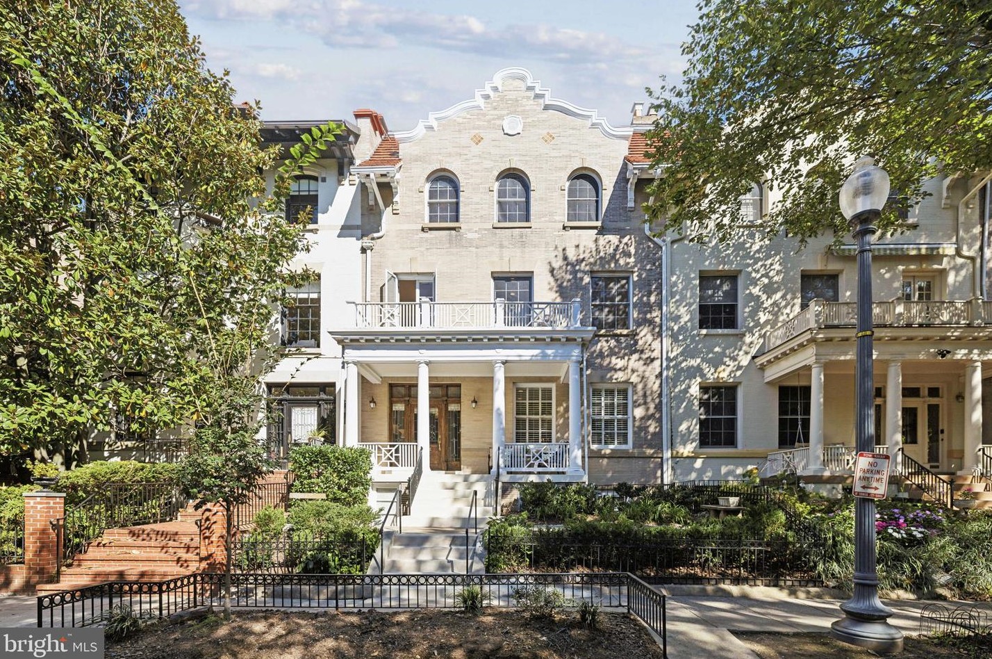 2619 Woodley Pl, Washington, DC 20008-1525