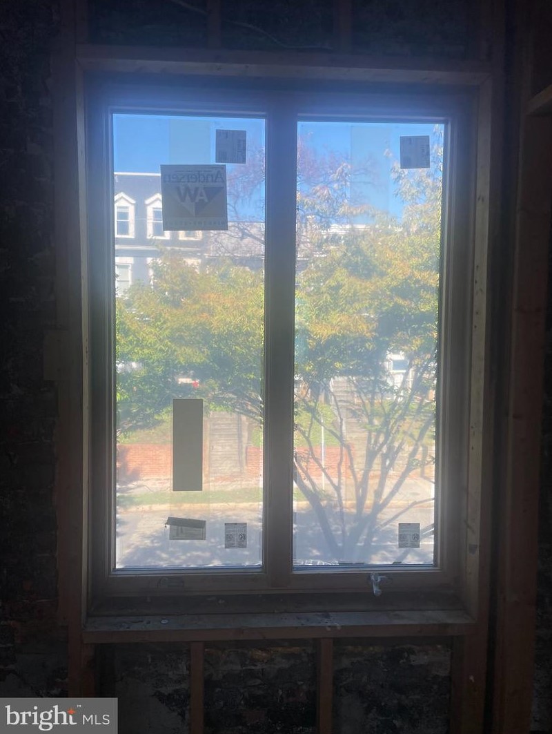 518 Columbia Rd, Washington DC 20001-2904 exterior