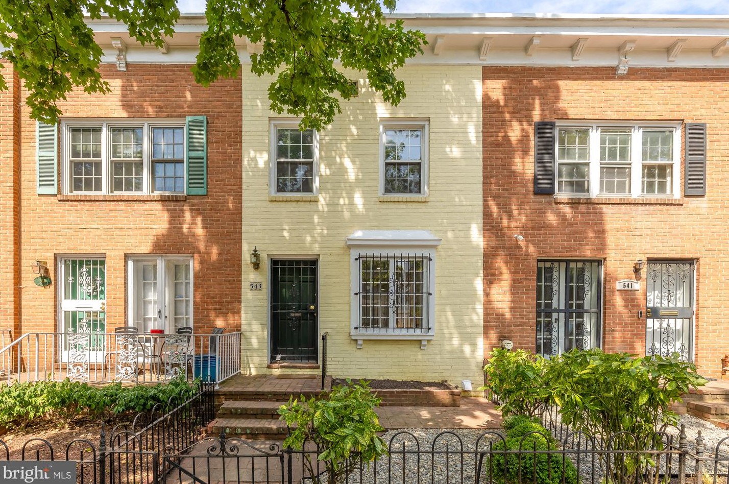543 4th St Se, Washington, DC 20003