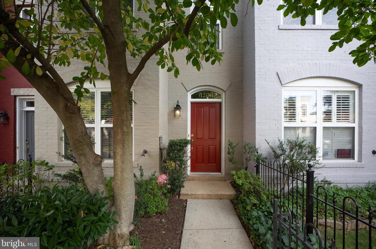 1206 W St, Washington, DC 20009-5756