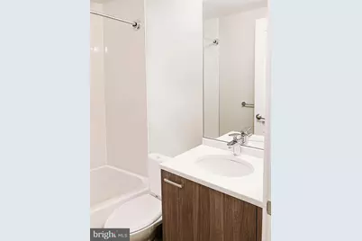 1072 Thomas Jefferson Street NW, Washington, DC 20007 - Photo 42