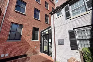 1072 Thomas Jefferson St NW, Washington, DC 20007 - Photo 30