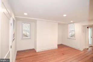 1072 Thomas Jefferson St NW, Washington, DC 20007 - Photo 10