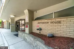 922 24th St NW, Washington, DC 20037 - Photo 1