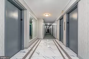 922 24th St NW, Washington, DC 20037 - Photo 6