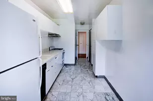 4201 Cathedral Ave NW, Washington, DC 20016 - Photo 22