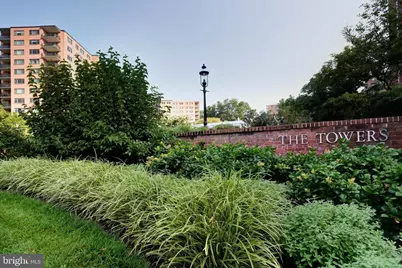 4201 Cathedral Avenue NW #1004E, Washington, DC 20016 - Photo 2