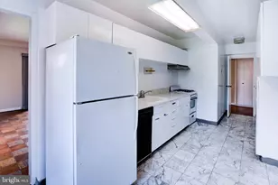 4201 Cathedral Ave NW, Washington, DC 20016 - Photo 20