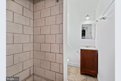 212 Division Avenue NE, Washington, DC 20019 - Photo 12