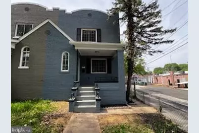 13 53rd Place SE, Washington, DC 20019 - Photo 2