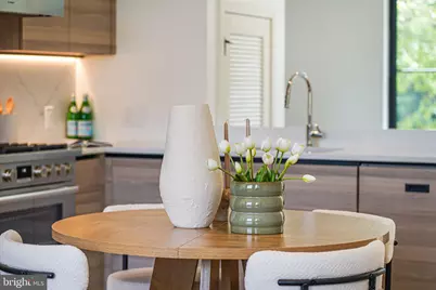 2905 Newark Street NW, Washington, DC 20008 - Photo 8
