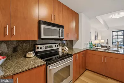 910 M Street NW #202, Washington, DC 20001 - Photo 4