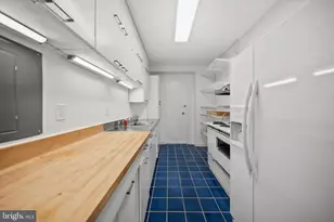 3900 Watson Pl NW, Washington, DC 20016 - Photo 6