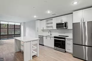 3990 Upton St NW, Washington, DC 20016 - Photo 2