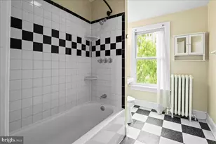 304 2nd St SE, Washington, DC 20003 - Photo 48