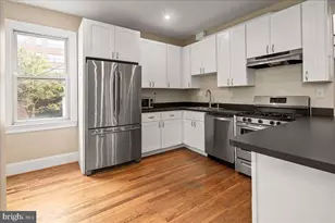 304 2nd St SE, Washington, DC 20003 - Photo 38