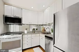 1008 Paper Mill Ct NW, Washington, DC 20007 - Photo 6