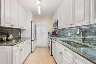 700 New Hampshire Ave NW, Washington, DC 20037 - Photo 24