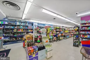 4201 Cathedral Ave NW, Washington, DC 20016 - Photo 16