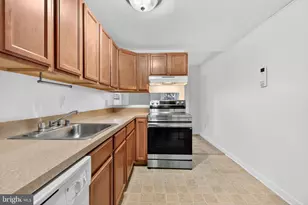 2441 18th St NW, Washington, DC 20009 - Photo 12